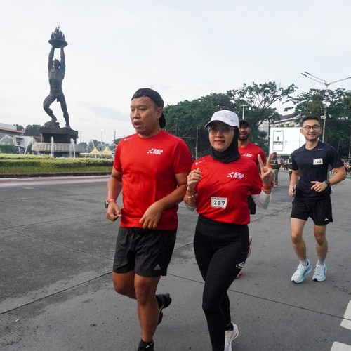 Race photo from FIRST SUNDAY RUN