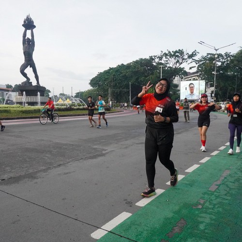 Race photo from FIRST SUNDAY RUN