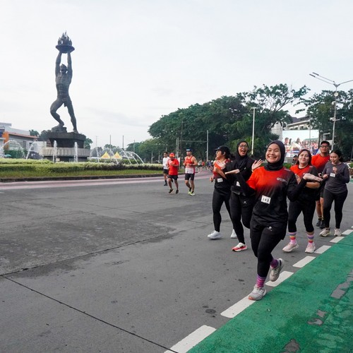 Race photo from FIRST SUNDAY RUN
