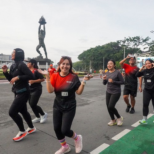 Race photo from FIRST SUNDAY RUN