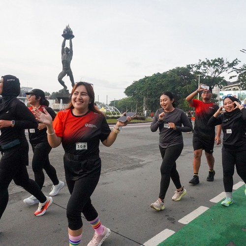 Race photo from FIRST SUNDAY RUN