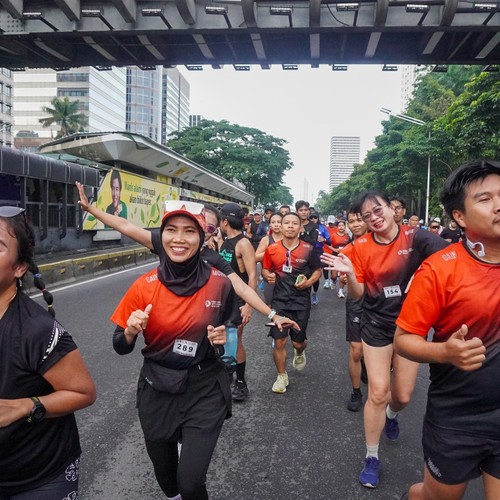 Race photo from FIRST SUNDAY RUN