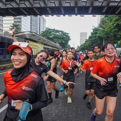 Race photo from FIRST SUNDAY RUN