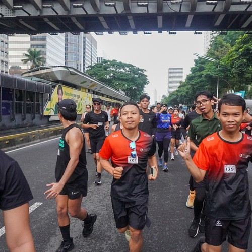 Race photo from FIRST SUNDAY RUN