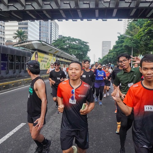 Race photo from FIRST SUNDAY RUN