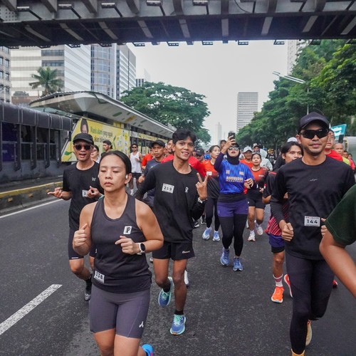 Race photo from FIRST SUNDAY RUN
