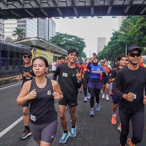 Race photo from FIRST SUNDAY RUN