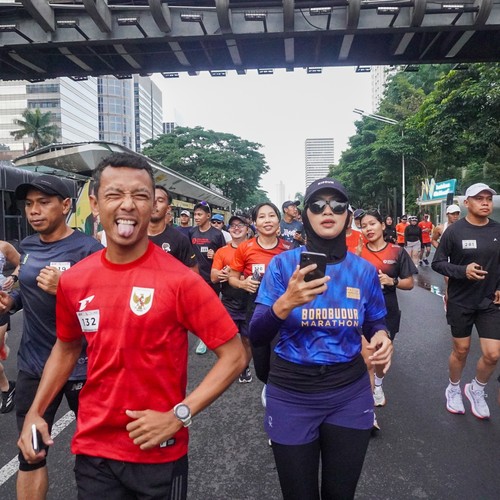 Race photo from FIRST SUNDAY RUN