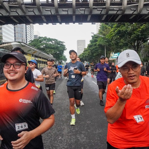 Race photo from FIRST SUNDAY RUN