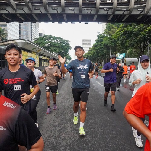 Race photo from FIRST SUNDAY RUN