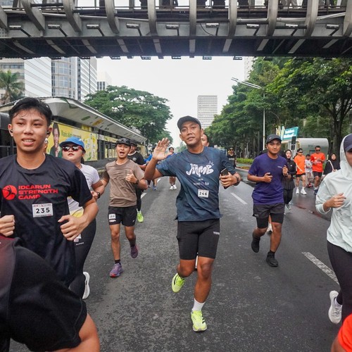 Race photo from FIRST SUNDAY RUN