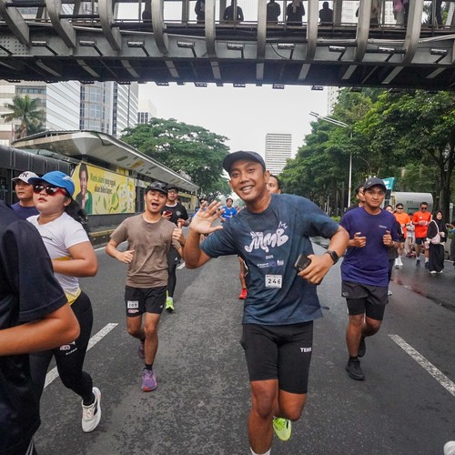 Race photo from FIRST SUNDAY RUN