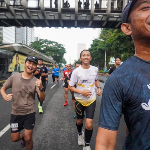 Race photo from FIRST SUNDAY RUN