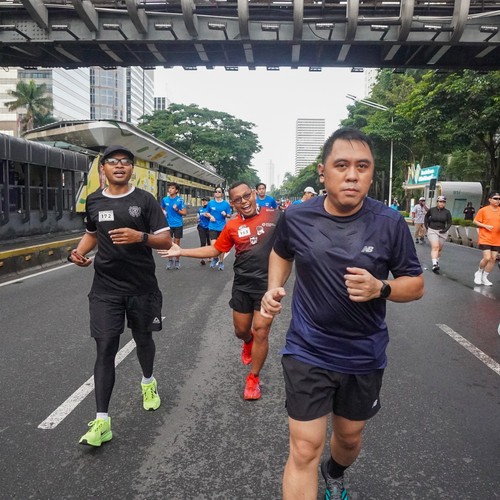 Race photo from FIRST SUNDAY RUN