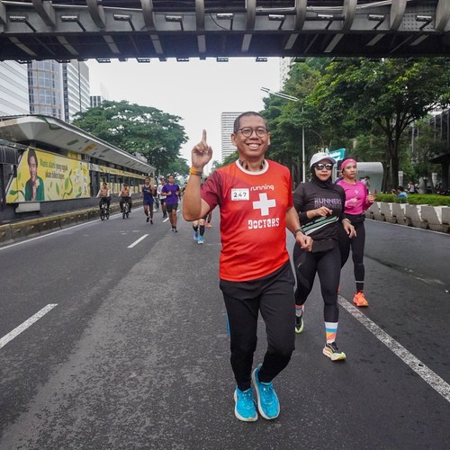 Race photo from FIRST SUNDAY RUN