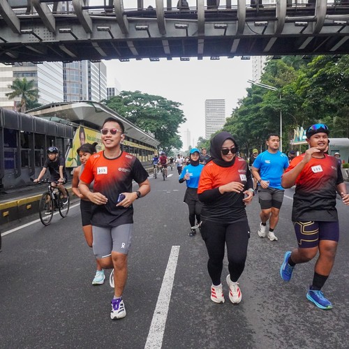Race photo from FIRST SUNDAY RUN