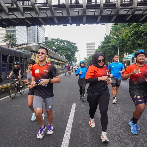 Race photo from FIRST SUNDAY RUN