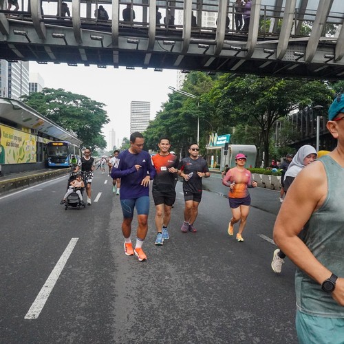 Race photo from FIRST SUNDAY RUN