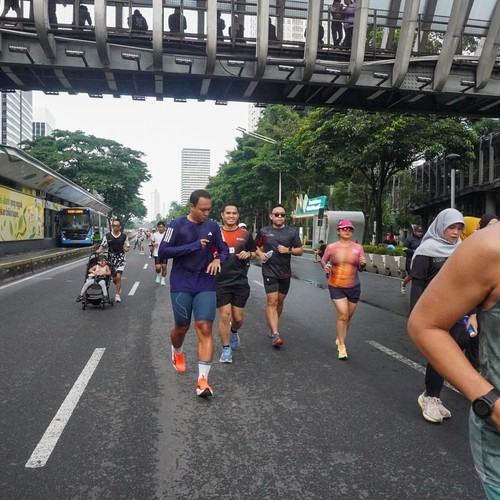 Race photo from FIRST SUNDAY RUN