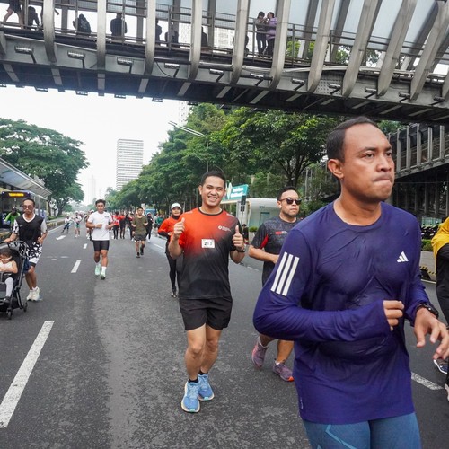 Race photo from FIRST SUNDAY RUN