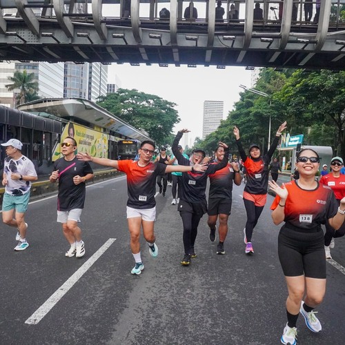 Race photo from FIRST SUNDAY RUN
