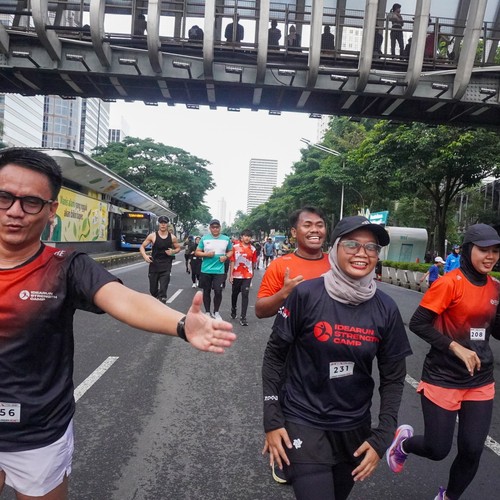 Race photo from FIRST SUNDAY RUN