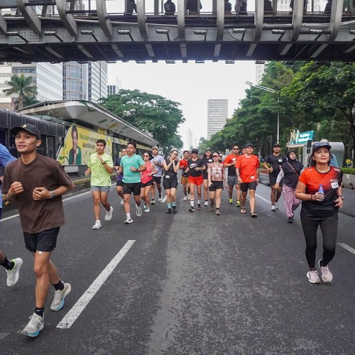 Race photo from FIRST SUNDAY RUN