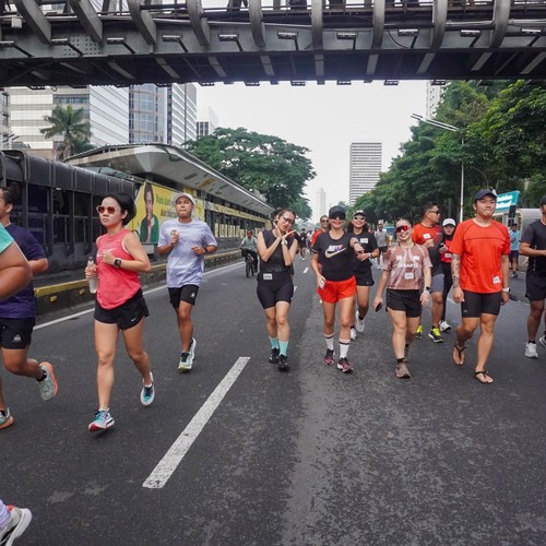 Race photo from FIRST SUNDAY RUN