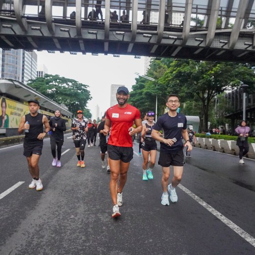 Race photo from FIRST SUNDAY RUN