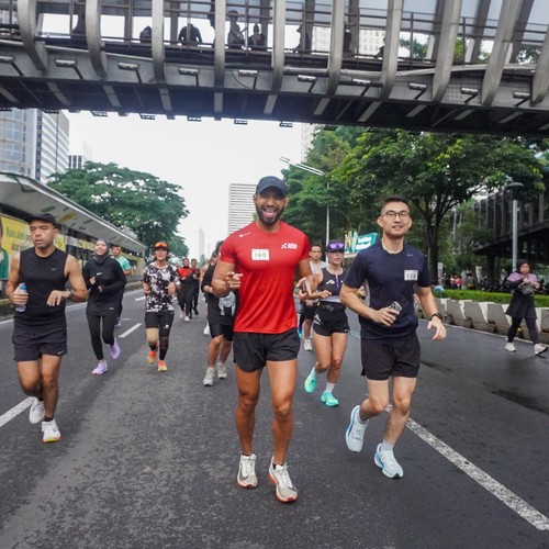 Race photo from FIRST SUNDAY RUN