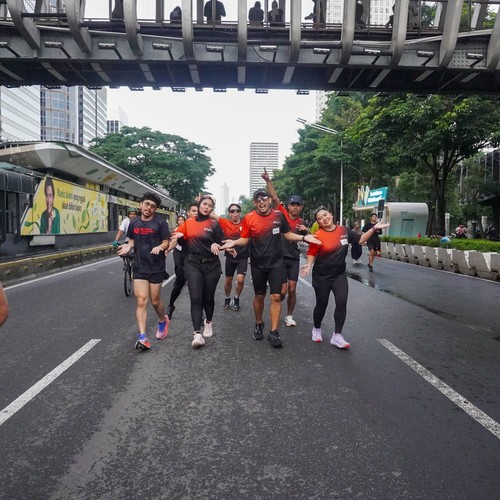 Race photo from FIRST SUNDAY RUN