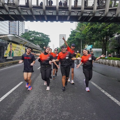 Race photo from FIRST SUNDAY RUN