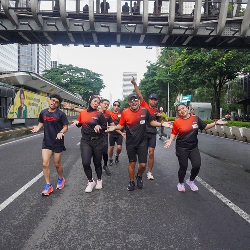 Race photo from FIRST SUNDAY RUN
