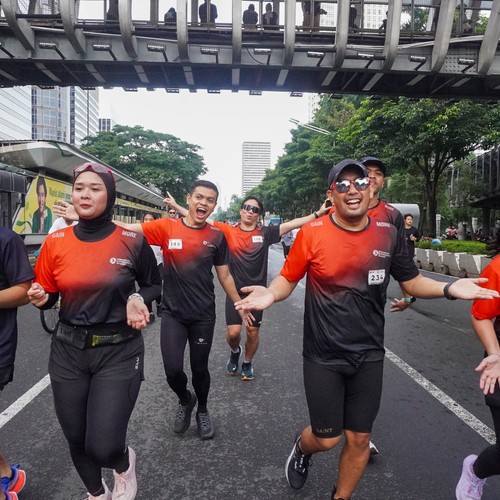 Race photo from FIRST SUNDAY RUN