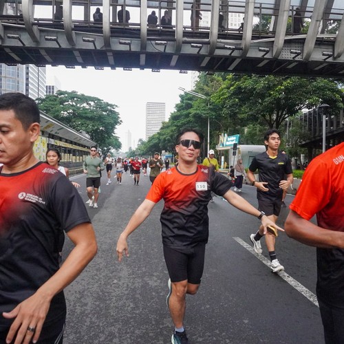 Race photo from FIRST SUNDAY RUN