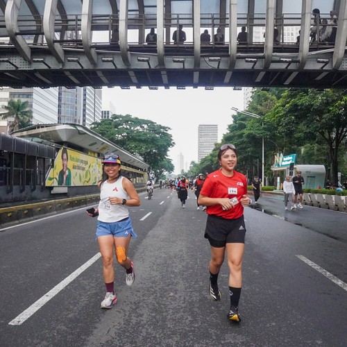 Race photo from FIRST SUNDAY RUN