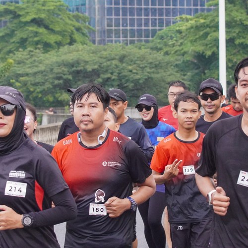 Race photo from FIRST SUNDAY RUN
