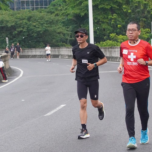 Race photo from FIRST SUNDAY RUN