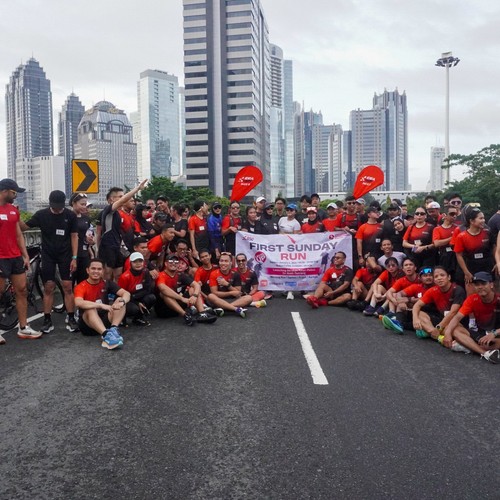 Race photo from FIRST SUNDAY RUN
