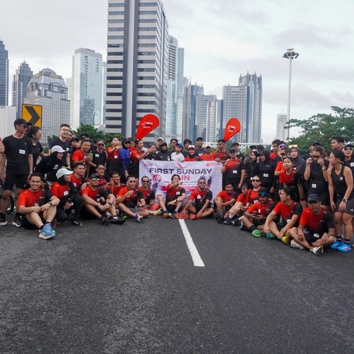 Race photo from FIRST SUNDAY RUN