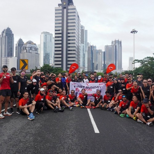 Race photo from FIRST SUNDAY RUN