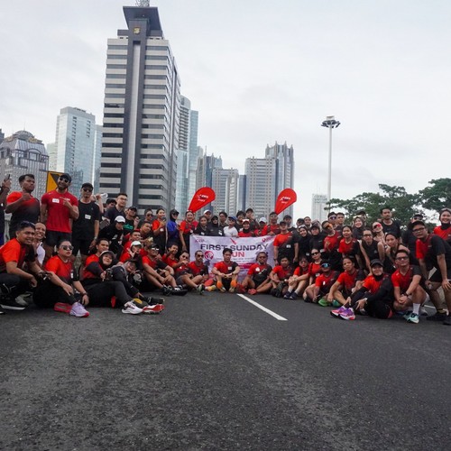 Race photo from FIRST SUNDAY RUN
