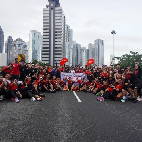 Race photo from FIRST SUNDAY RUN
