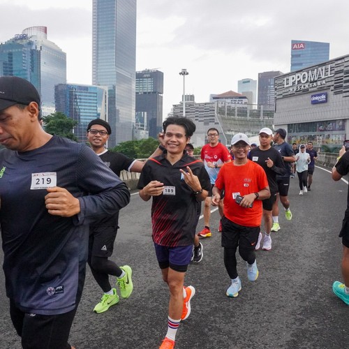 Race photo from FIRST SUNDAY RUN