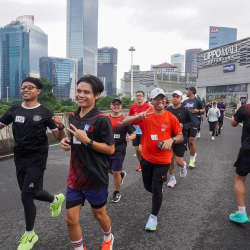 Race photo from FIRST SUNDAY RUN