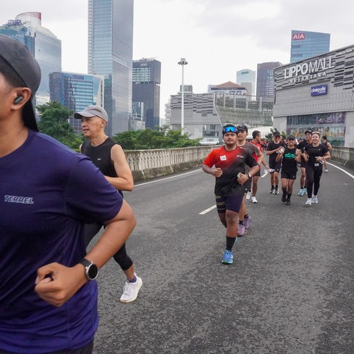 Race photo from FIRST SUNDAY RUN