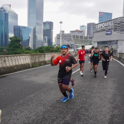 Race photo from FIRST SUNDAY RUN