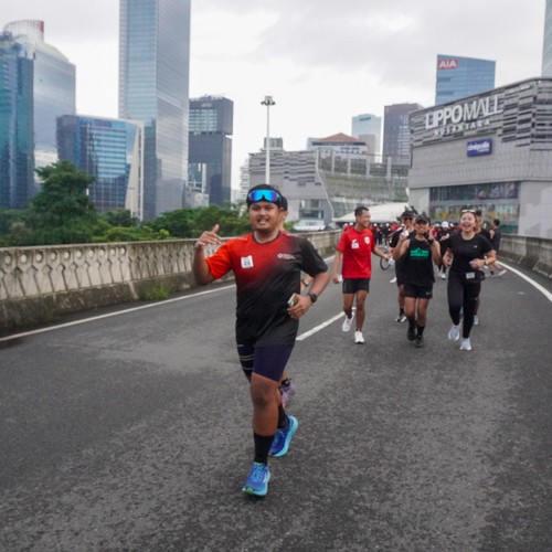 Race photo from FIRST SUNDAY RUN