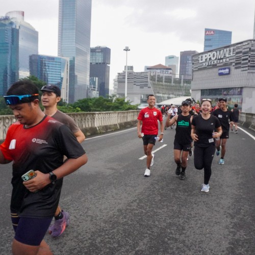 Race photo from FIRST SUNDAY RUN