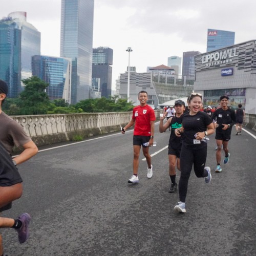 Race photo from FIRST SUNDAY RUN